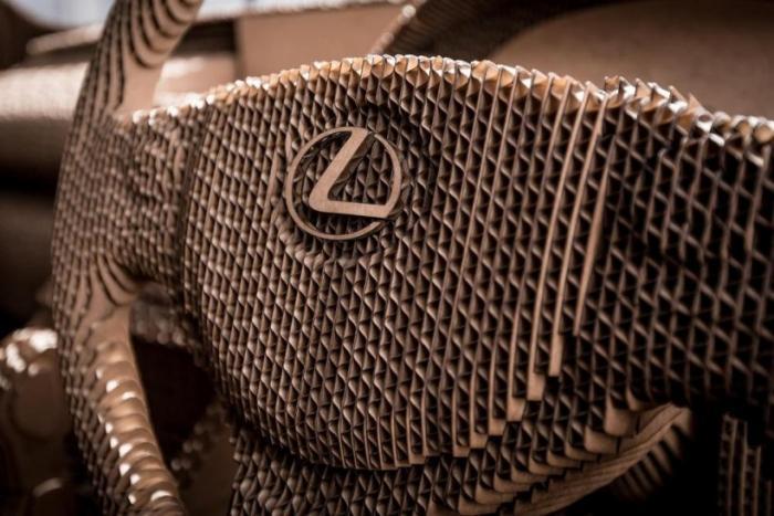 Картонный Lexus LS (18 фото)