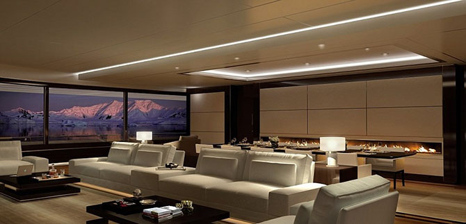 Голландцы построили яхту-ледокол класса люкс