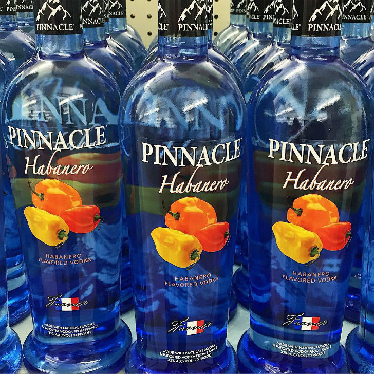 17 алкогольных напитков с самым странным и неожиданным вкусом