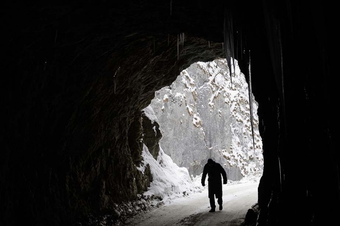 Европу сковало морозами