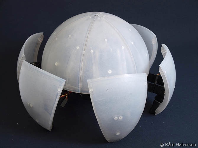 Робот-трансформер в виде шара