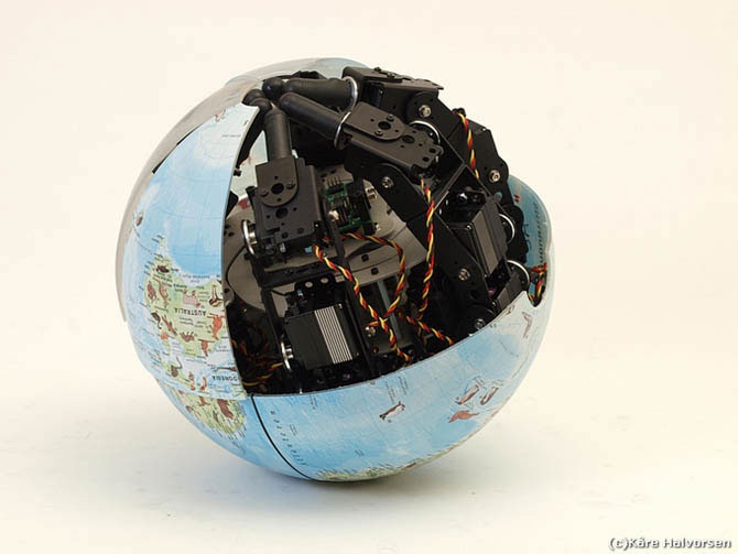 Робот-трансформер в виде шара