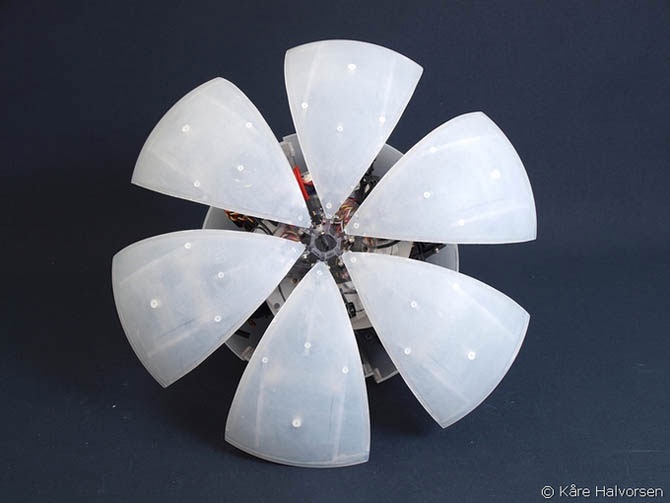 Робот-трансформер в виде шара