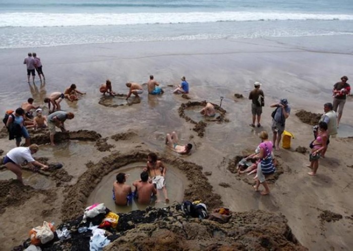 Рой яму — в джакузи попадешь! (4 фото)