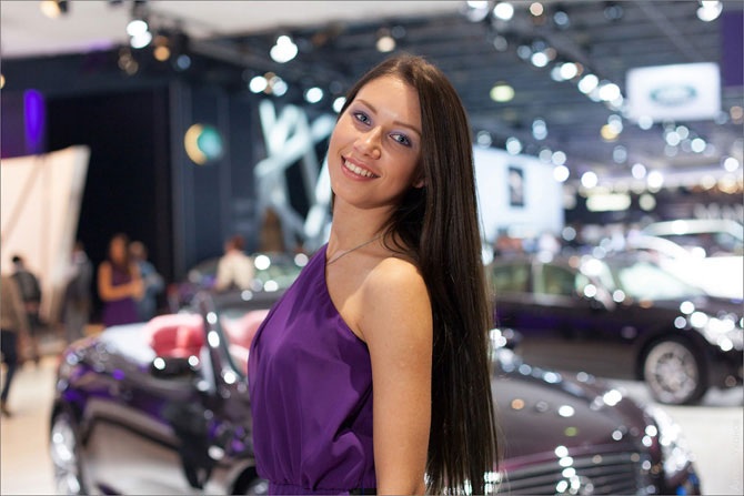 Девушки на Московском автосалоне 2012