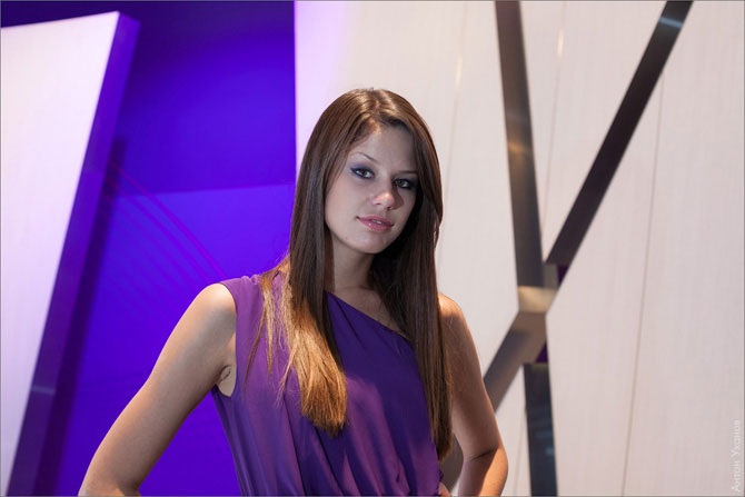 Девушки на Московском автосалоне 2012