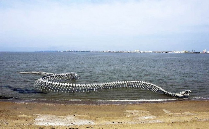 Во Франции прошел фестиваль сюрреалистичного искусства (8 фото)