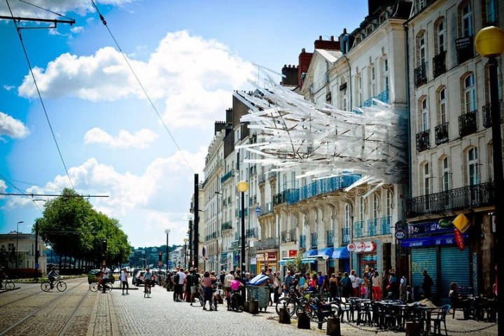 Во Франции прошел фестиваль сюрреалистичного искусства (8 фото)