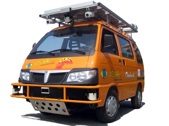 9 автомобилей, умеющих ездить без водителя