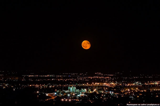 Другая сторона Луны