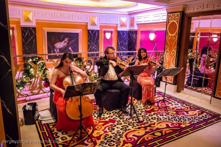 Новогоднее меню в Бурдж Аль Араб (31 фото)