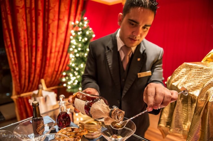 Новогоднее меню в Бурдж Аль Араб (31 фото)