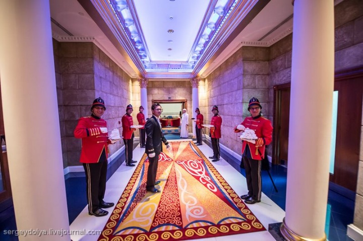 Новогоднее меню в Бурдж Аль Араб (31 фото)