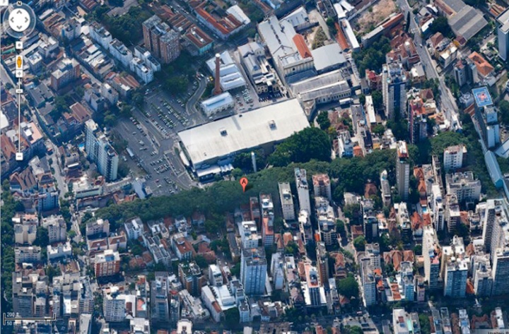 Удивительная улица Руа Гонсалу де Карвальо