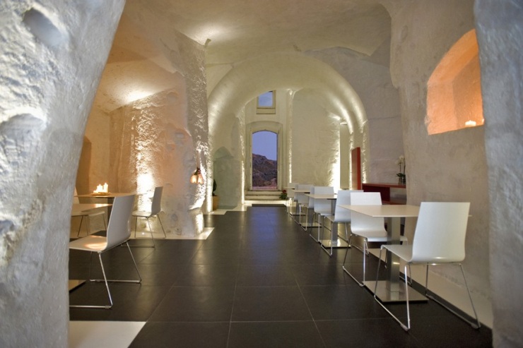 Дизайн-отель Basiliani неолит в современной обертке