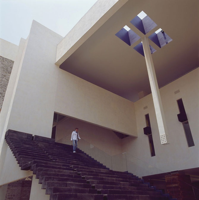 Отель в здании монастыря