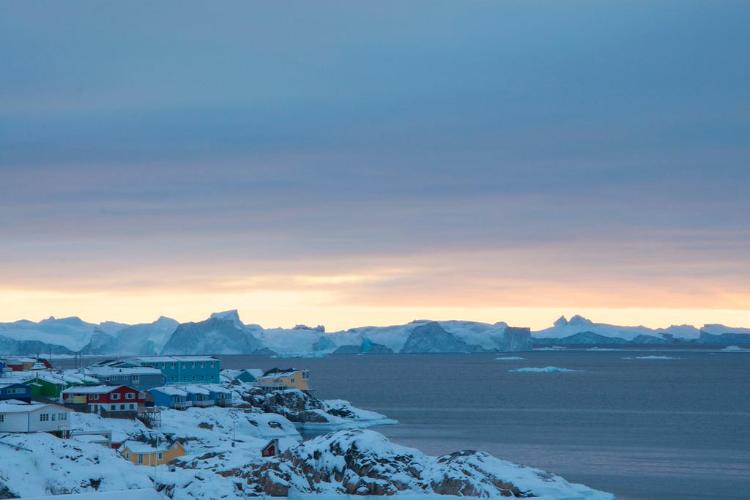 Гренландия - вечно белый остров (10 фото)