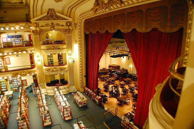 Как выглядит самый красивый книжный магазин